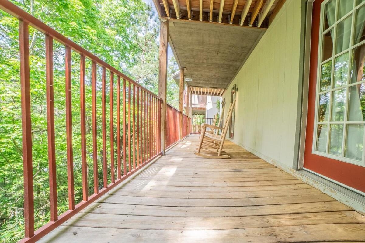 Cabin C In The Gatlinburg Art & Craft Community Exterior photo